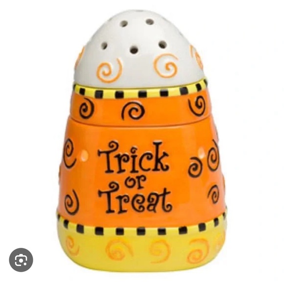 Scentsy Other - Scentsy Halloween candy corn ceramic  Swirl Warmer in Orange and Yellow Preloved